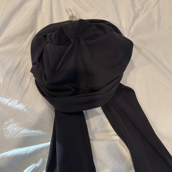 2 pairs of Lululemon align leggings. Size 4 - Picture 4 of 4